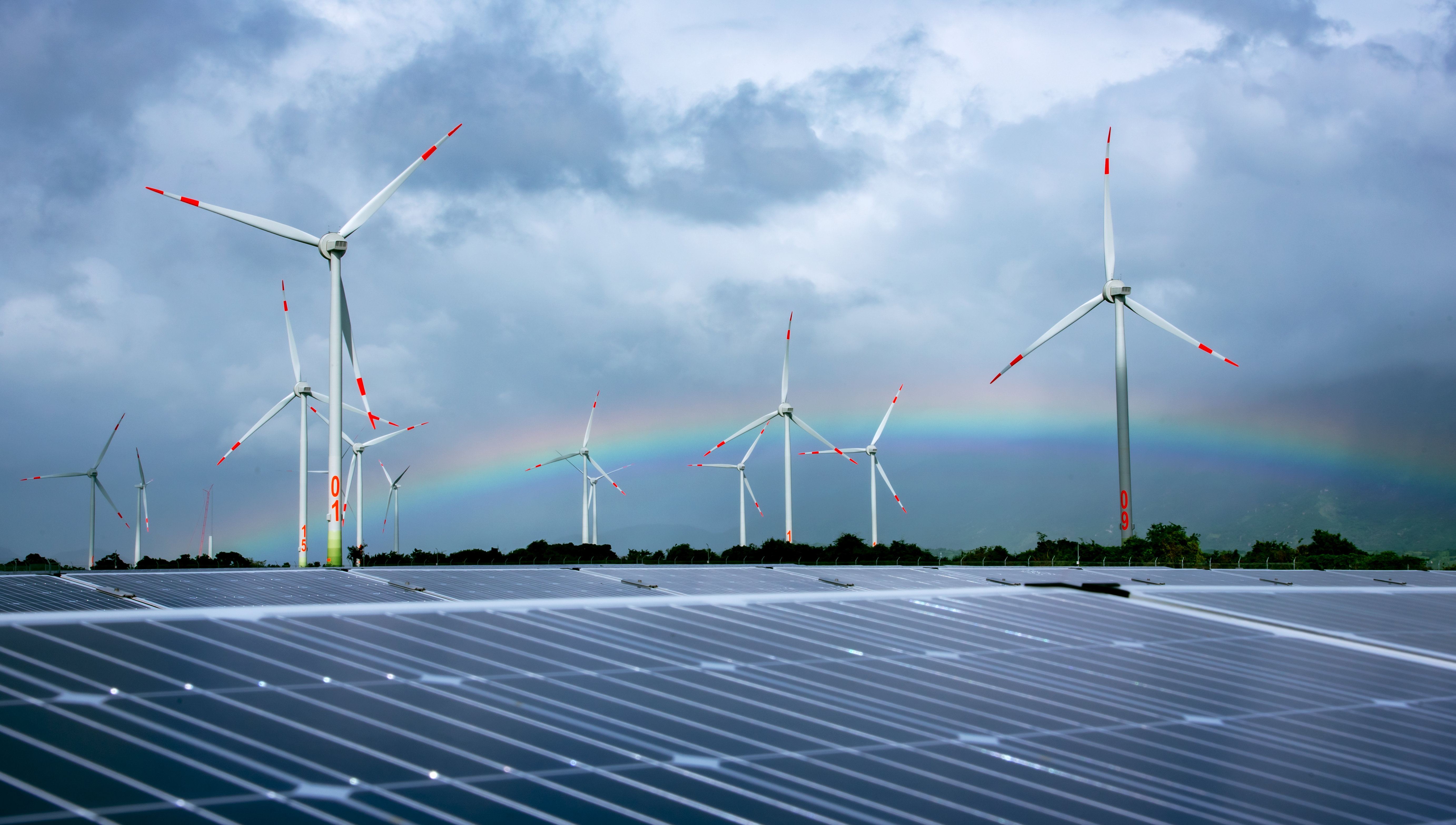 Bond investors go green: Three-minute macro