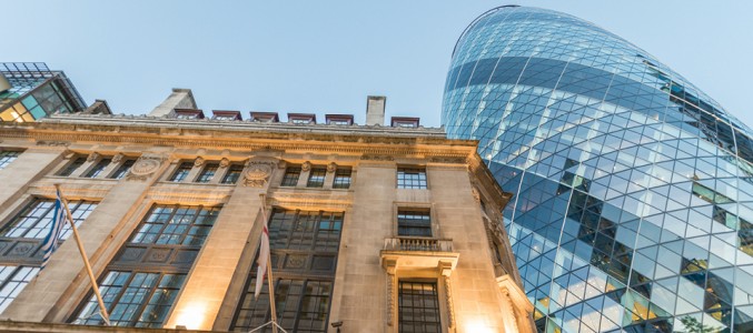 Banking on long/short experience with a seasoned financials team